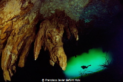 cenote car wasch by Francisco Javier Safont Moix 